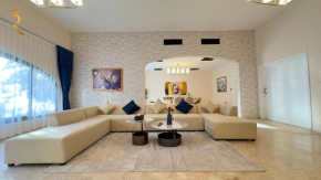 Elegant Villa in Al Danah Perfect for Relaxation